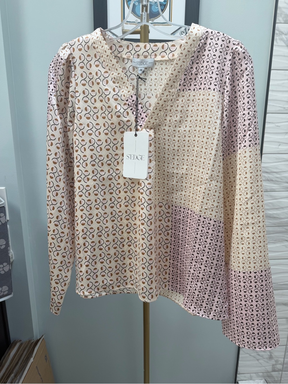 NWT S'edge Patchwork V-Neck Long Sleeve Satin Blouse - Blush & Cream Size M